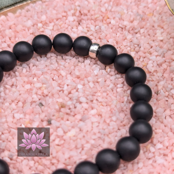 Matter Onyx mit OM-Anhänger aus 925er Sterling Silber