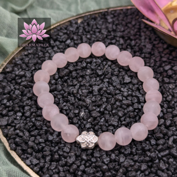 Matter Rosenquarz mit Unendlichem Knoten aus 925er Sterling Silber